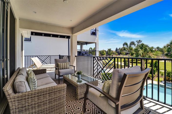 Image No.30-6 Bed House for sale