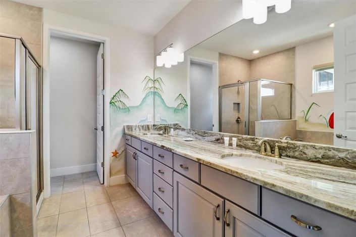 Image No.41-6 Bed House for sale