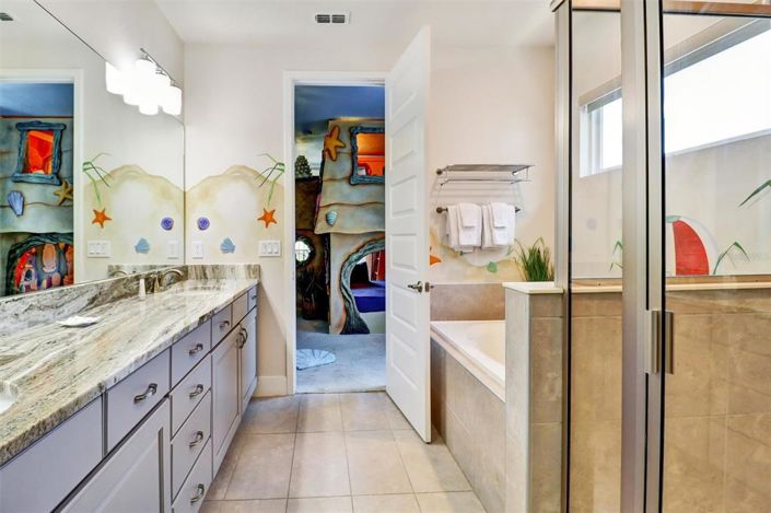 Image No.48-6 Bed House for sale