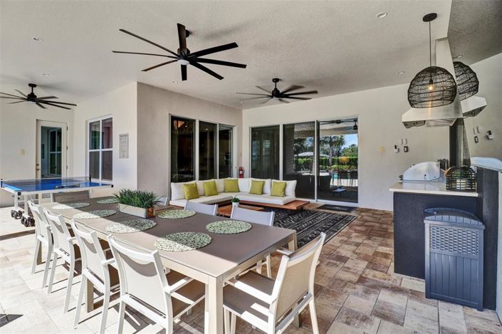 Image No.6-6 Bed House for sale