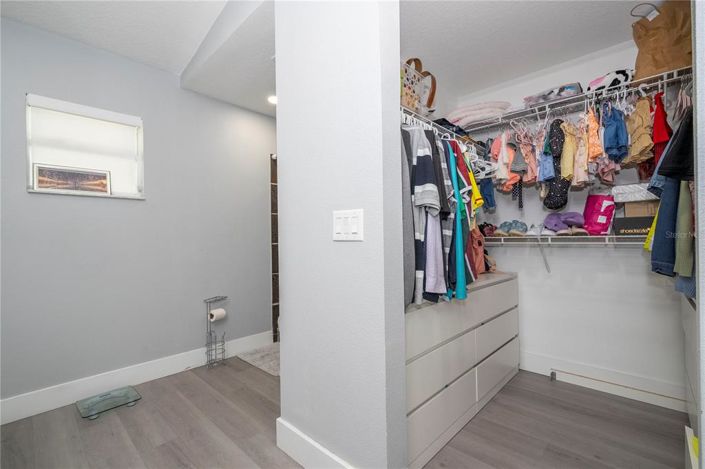 Image No.48-4 Bed Property for sale