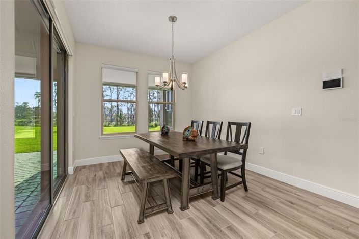 Image No.17-5 Bed House for sale