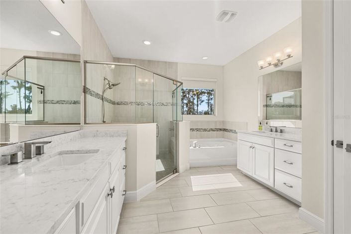 Image No.25-5 Bed House for sale