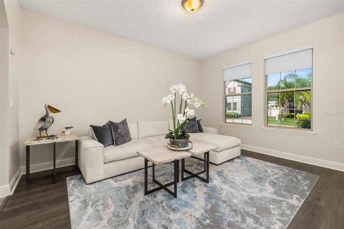 Image No.6-5 Bed House for sale