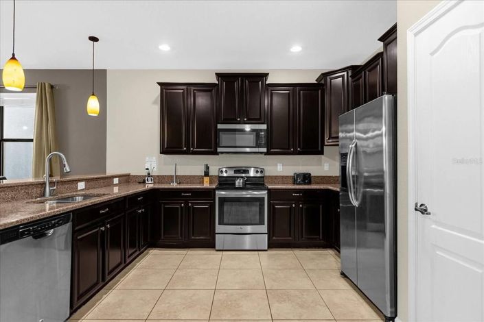 Image No.13-9 Bed House for sale