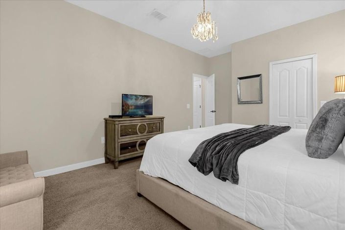 Image No.17-9 Bed House for sale