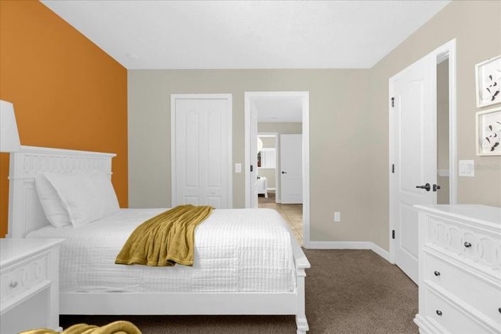 Image No.20-9 Bed House for sale