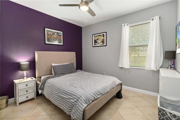 Image No.20-4 Bed House for sale