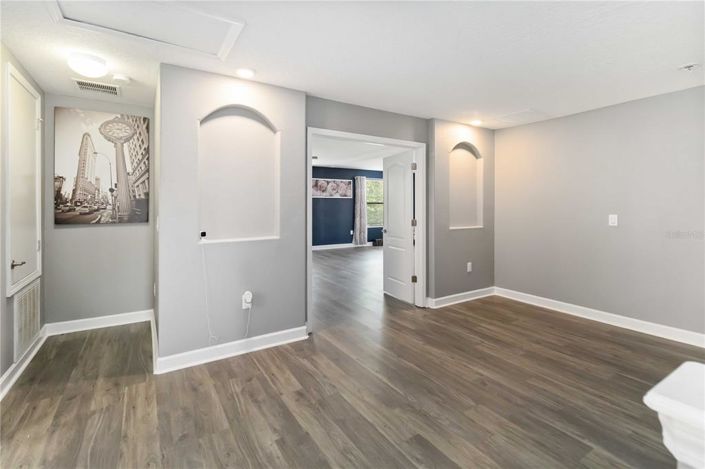 Image No.23-Propriété de 4 chambres à vendre à Davenport