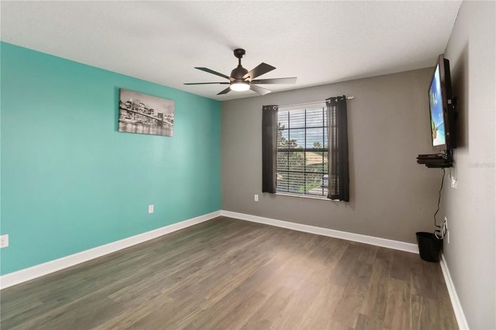 Image No.33-4 Bed House for sale