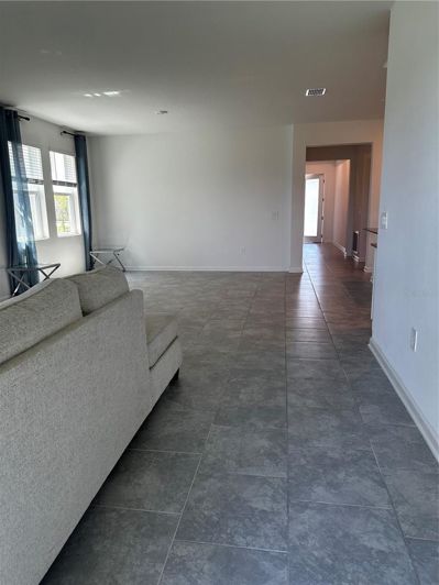 Image No.19-4 Bed House for sale