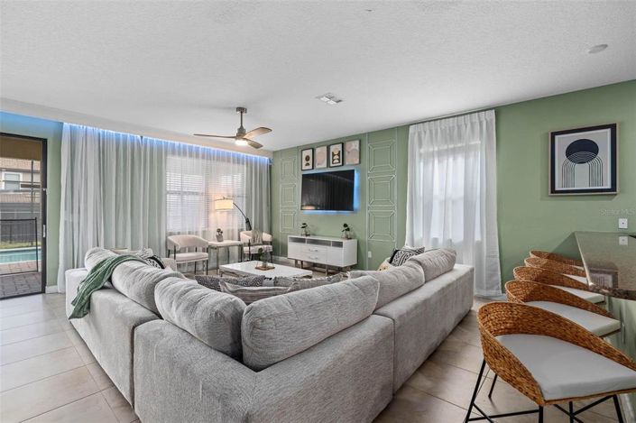 Image No.26-8 Bed Property for sale