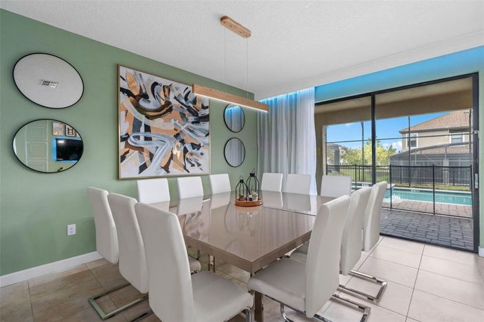 Image No.27-8 Bed House for sale