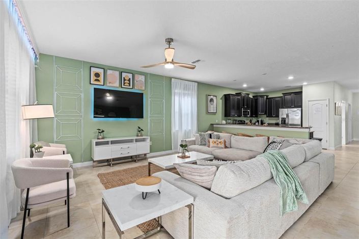 Image No.28-8 Bed House for sale