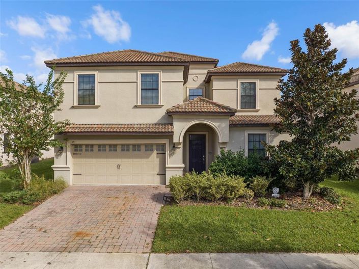 Image No.3-8 Bed House for sale