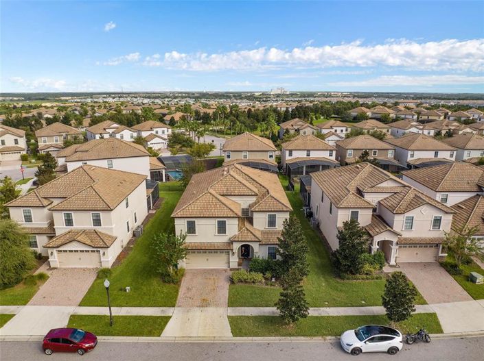 Image No.5-8 Bed House for sale