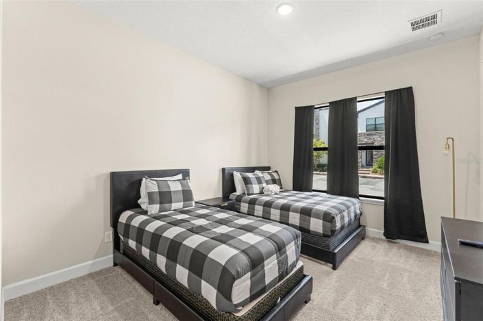 Image No.15-4 Bed Townhouse for sale