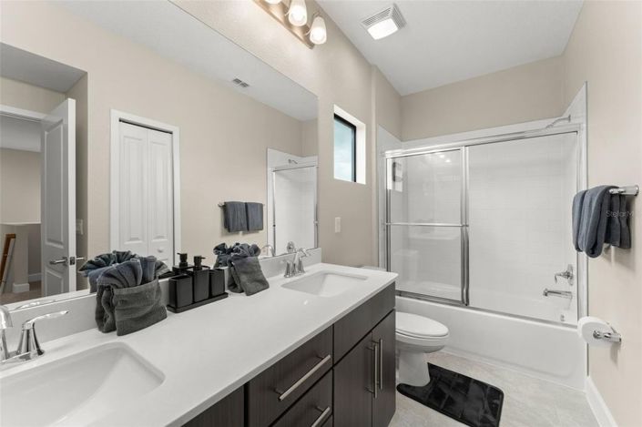 Image No.22-4 Bed Townhouse for sale