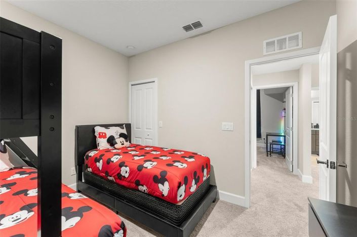 Image No.25-4 Bed Townhouse for sale