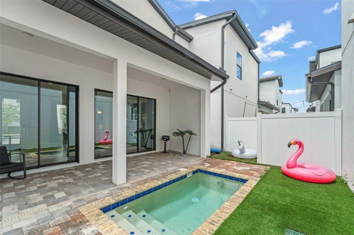 Image No.36-4 Bed Townhouse for sale