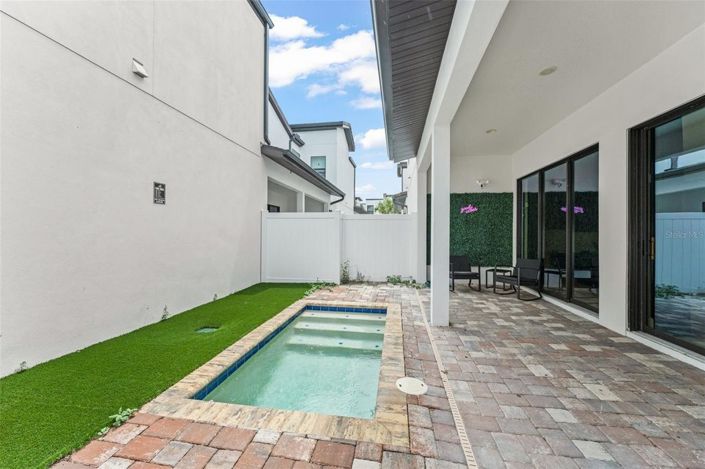 Image No.37-4 Bed Townhouse for sale