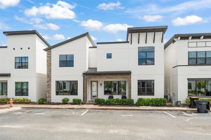 Image No.38-4 Bed Townhouse for sale