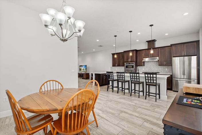 Image No.12-3 Bed Townhouse for sale