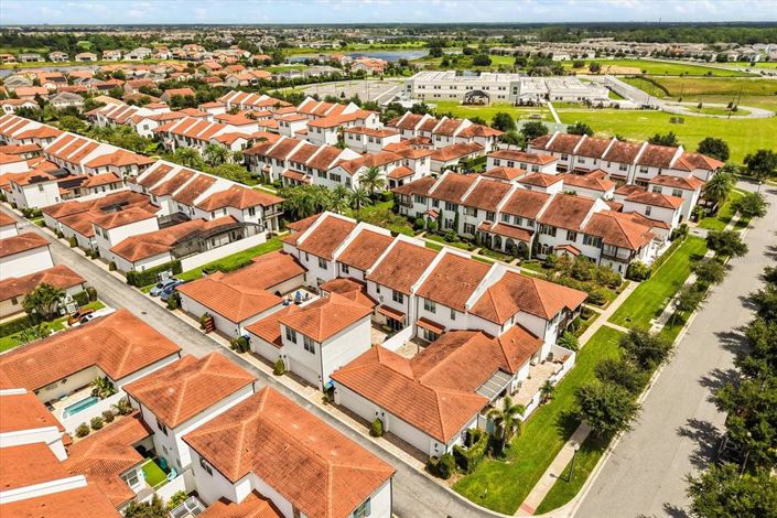 Image No.31-3 Bed Townhouse for sale