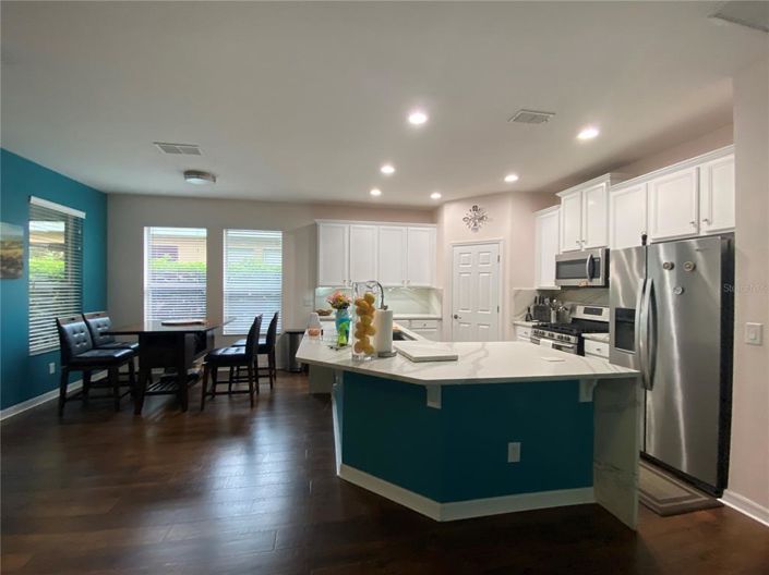 Image No.10-5 Bed House for sale