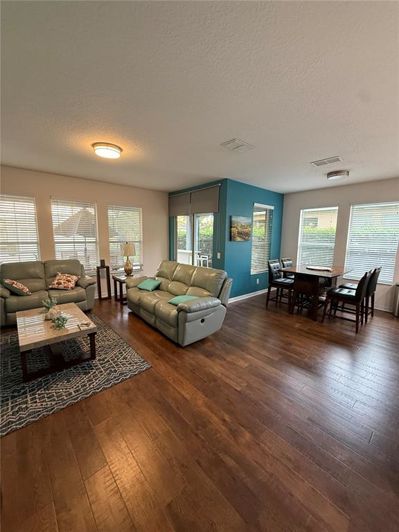 Image No.29-5 Bed House for sale