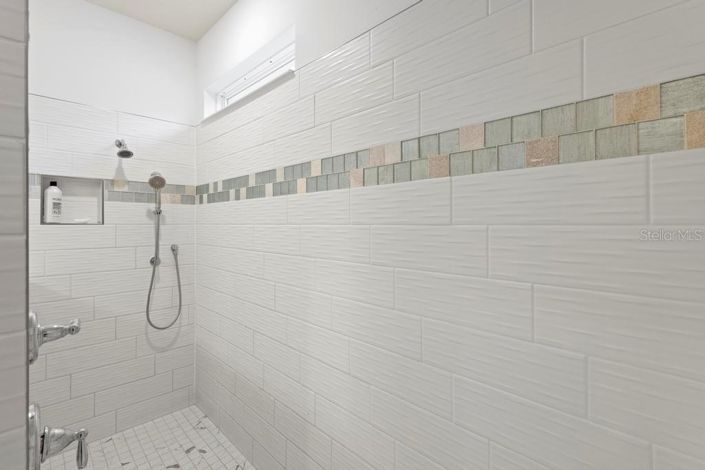 Image No.28-4 Bed House for sale