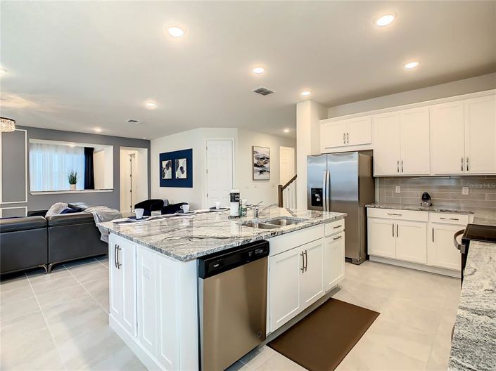 Image No.18-10 Bed House for sale