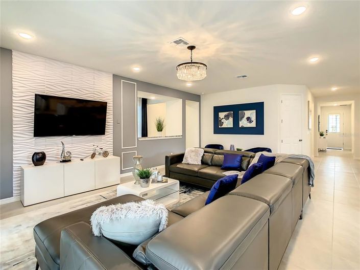 Image No.23-10 Bed House for sale