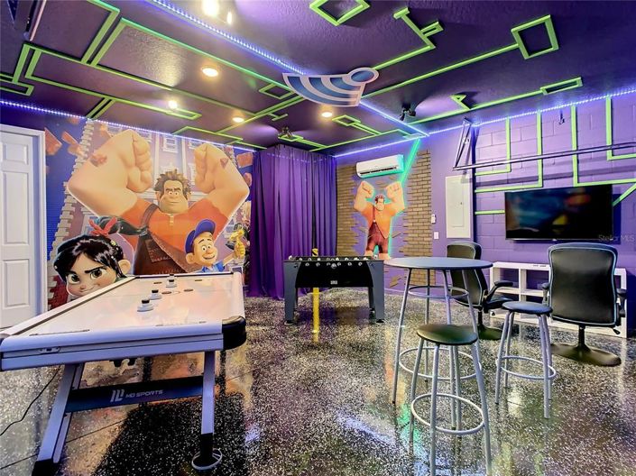 Image No.4-10 Bed House for sale