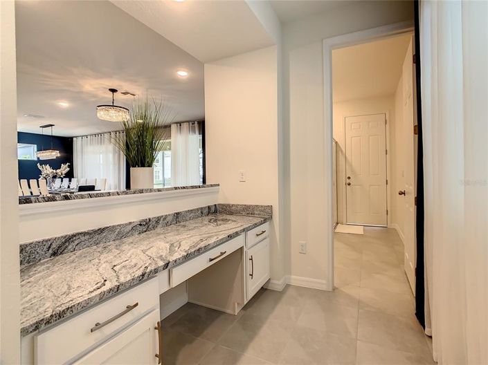 Image No.48-10 Bed House for sale