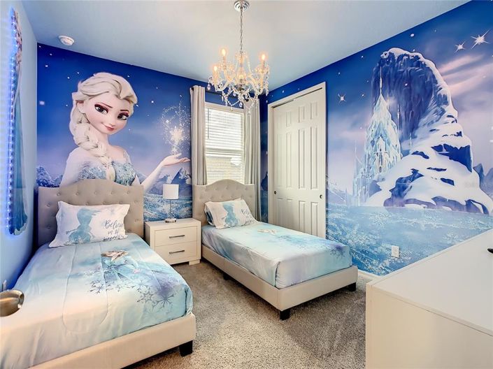 Image No.6-10 Bed House for sale