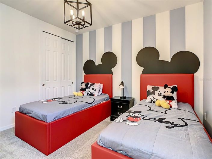 Image No.60-10 Bed House for sale