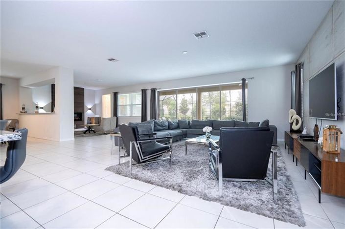 Image No.23-9 Bed House for sale