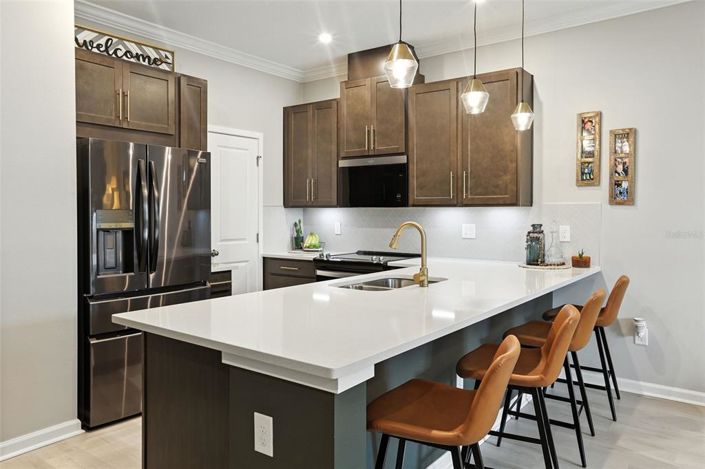 Image No.12-3 Bed Townhouse for sale