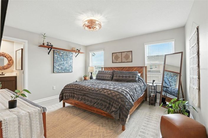 Image No.15-3 Bed Townhouse for sale