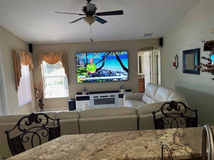 Image No.20-4 Bed House for sale