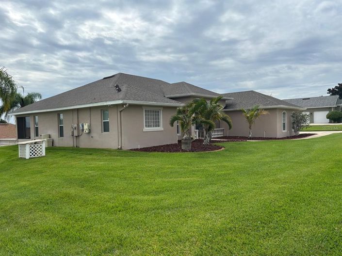 Image No.8-4 Bed House for sale