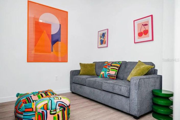 Image No.15-3 Bed Townhouse for sale