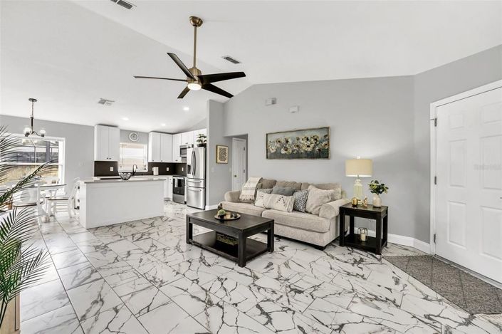 Image No.20-4 Bed House for sale