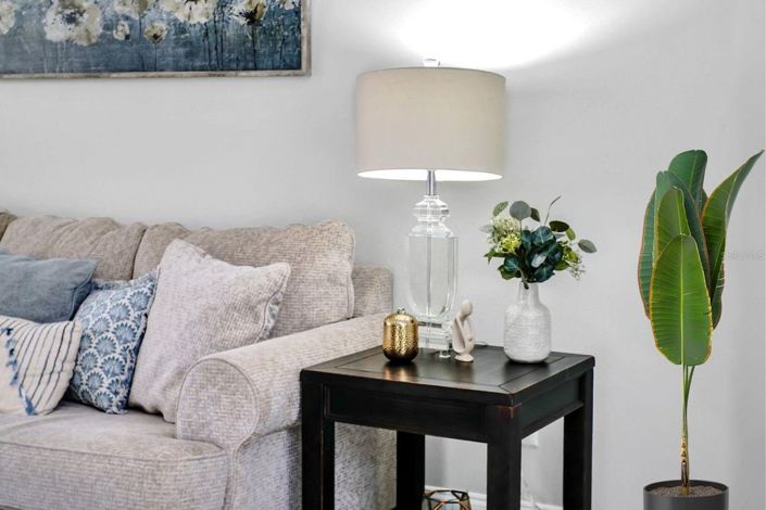 Image No.10-4 Bed House for sale