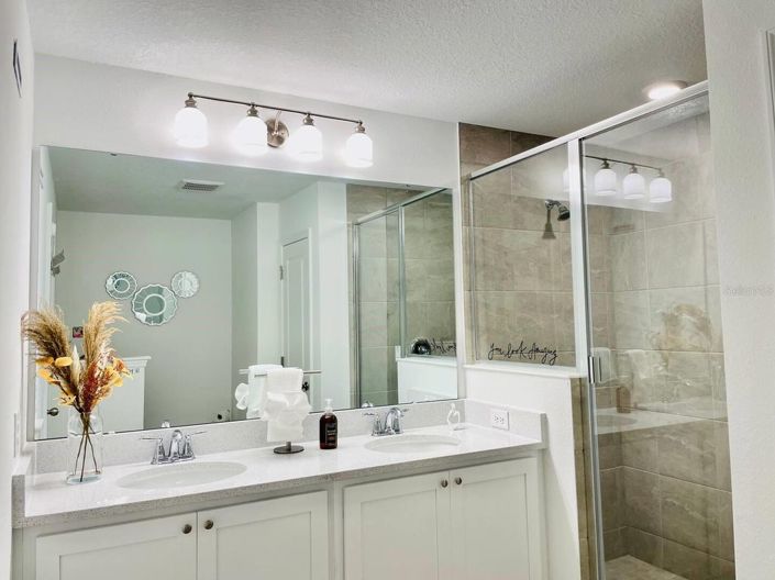 Image No.24-3 Bed Townhouse for sale