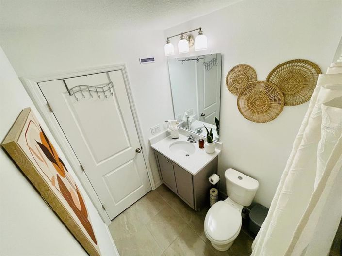 Image No.29-3 Bed Townhouse for sale