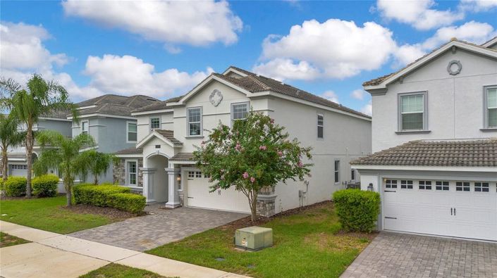 Image No.4-8 Bed House for sale