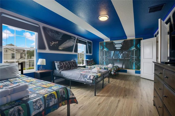 Image No.31-8 Bed House for sale