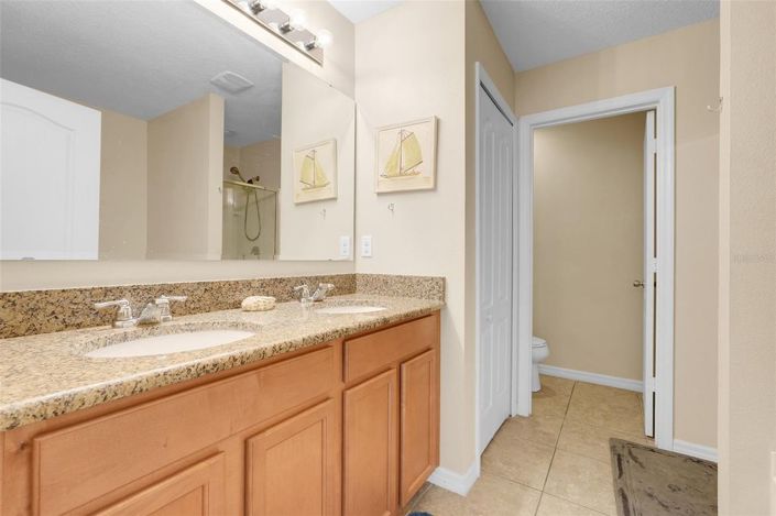 Image No.18-6 Bed House for sale